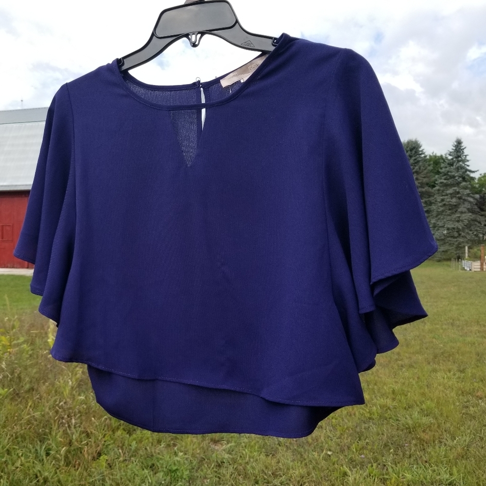 Blue flowy crop top